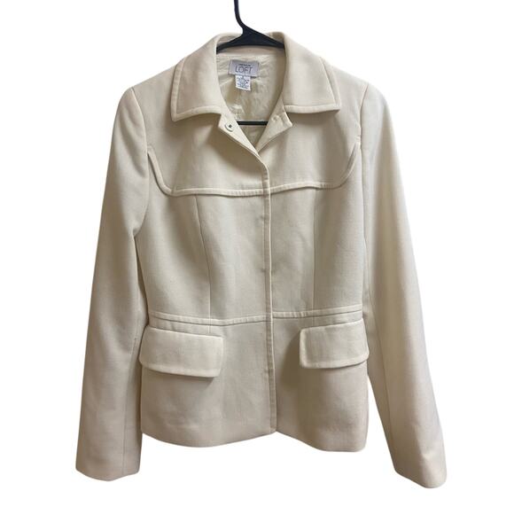 Ann Taylor LOFT Structured Collar, Tailored Silhouette Ivory Snap-Front Blazer - Picture 1 of 5